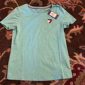 Women’s Hilfiger shirt small